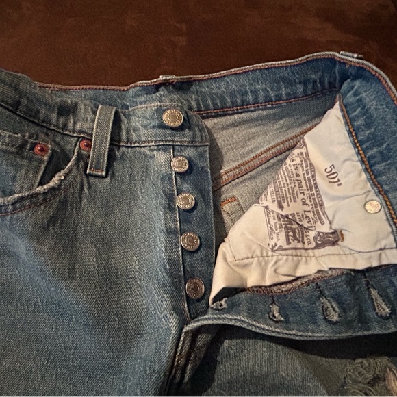 Levi 501 denim shorts - Picture 6 of 6
